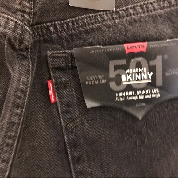 NWT Womens Levi’s Skinny High Rise 501 Black Jeans - Picture 2 of 7